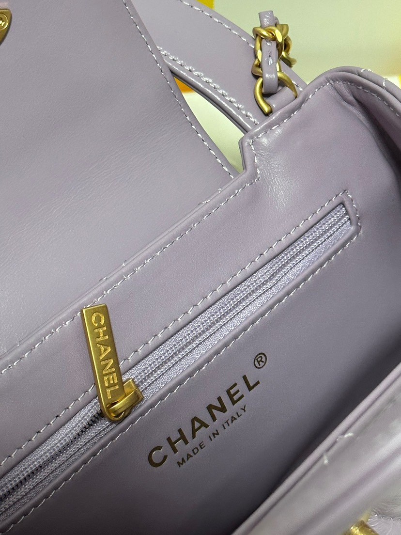 7 L'Oréal Large Chain Handbag in Smoky Purple