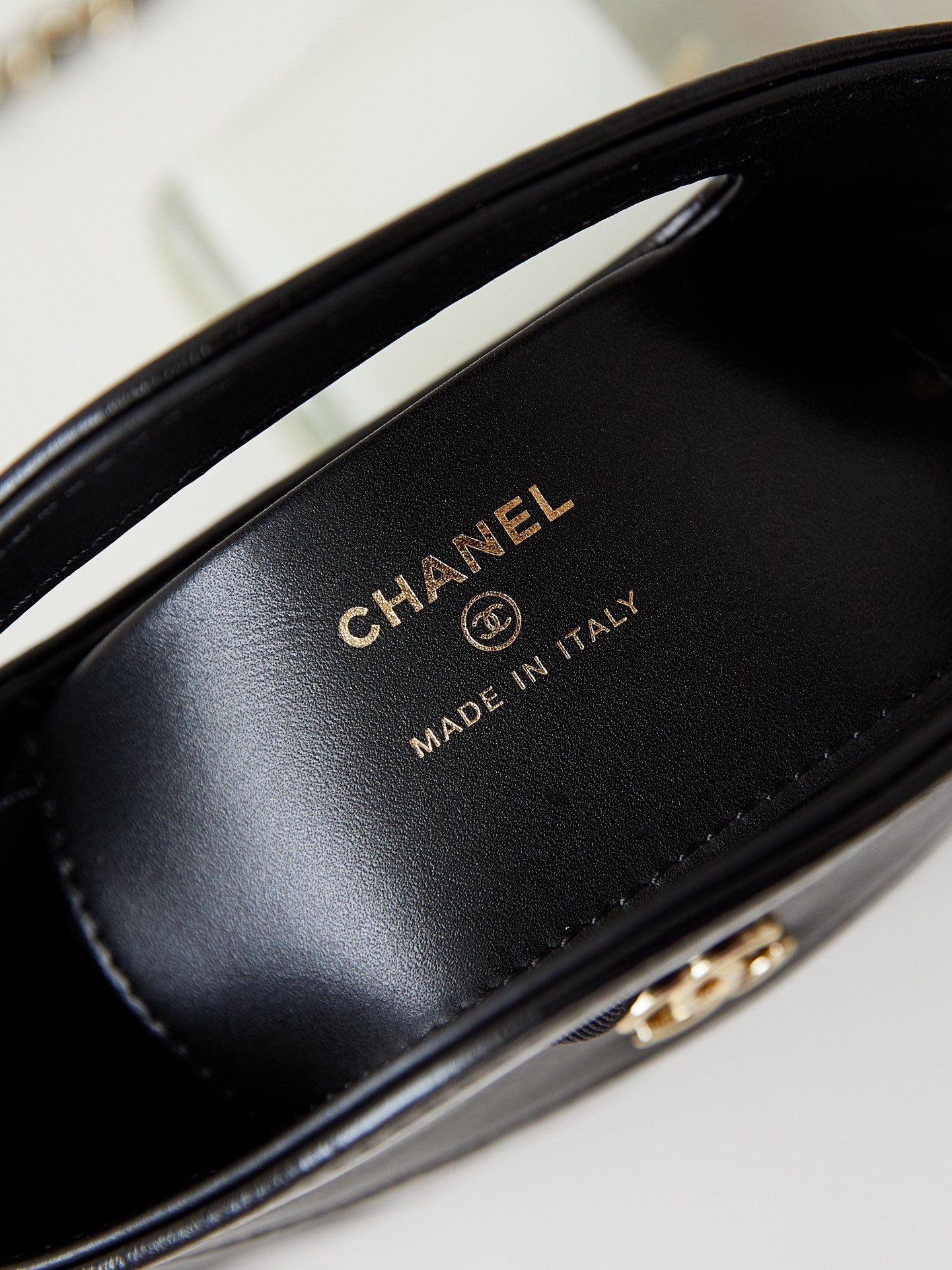 7 24S.31bag lambskin releases the 31bag nano!