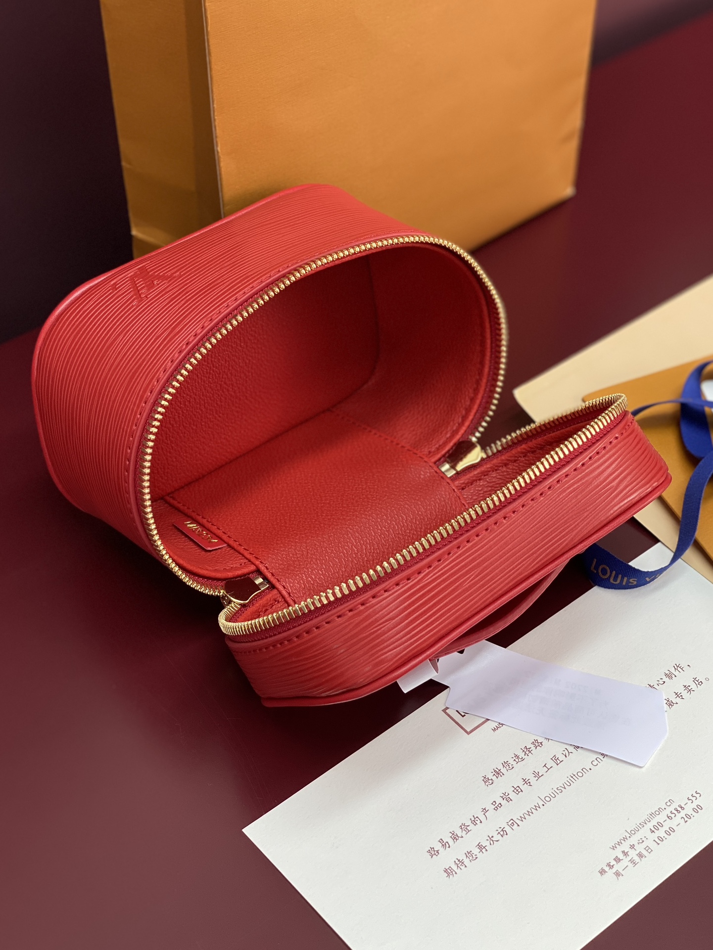 7 Louis Vuitton M25855 Red Small! New Season NICE NANO Bag with Grain Texture. This Nice Nano bag features a grained finish.
