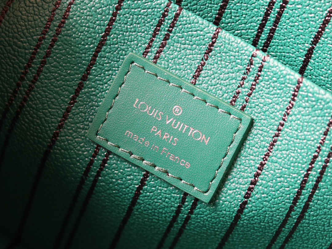 8 Louis Vuitton M12667 Green This Nice BB cosmetic bag is made from Monogram Macassar canvas.
