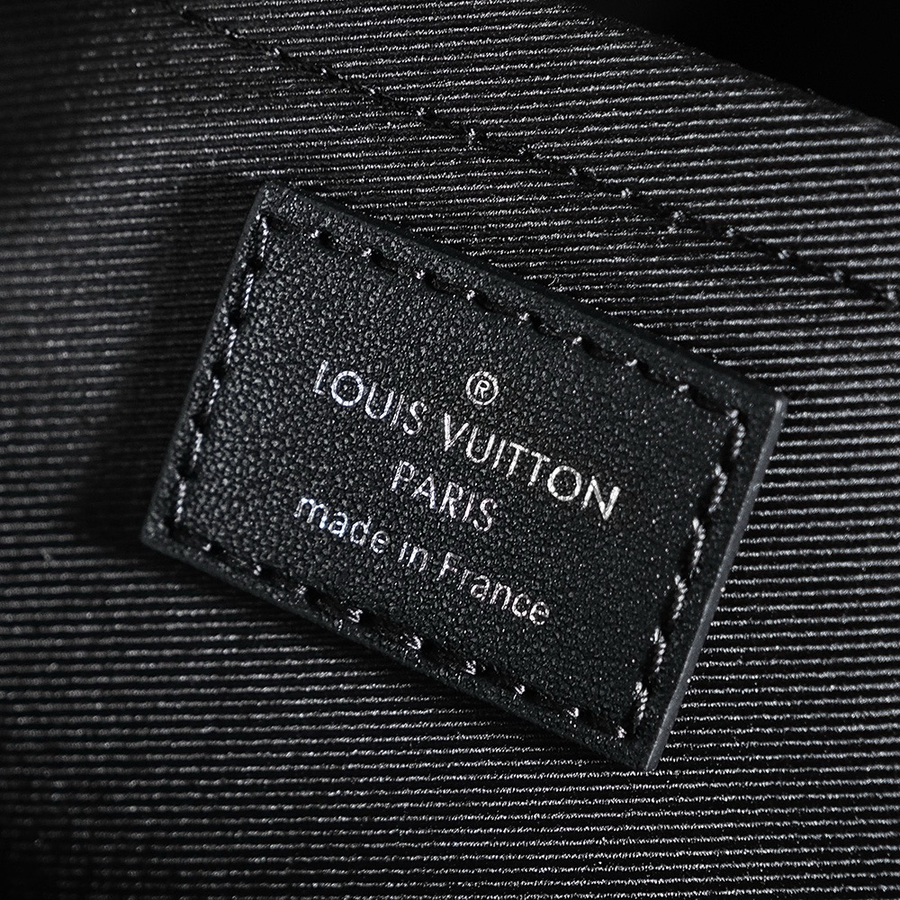 8 Louis Vuitton ππππ©ππ₯π₯ ππ’ππ² #M45936# The ππππ‘πππ series has always been a favorite among trendy men.
