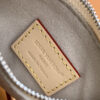 8 Louis Vuitton The M15130 uses Italian Grade A leather, highlighting its quality, hardware, fabric, craftsmanship, edge finishing, and Grade A production.