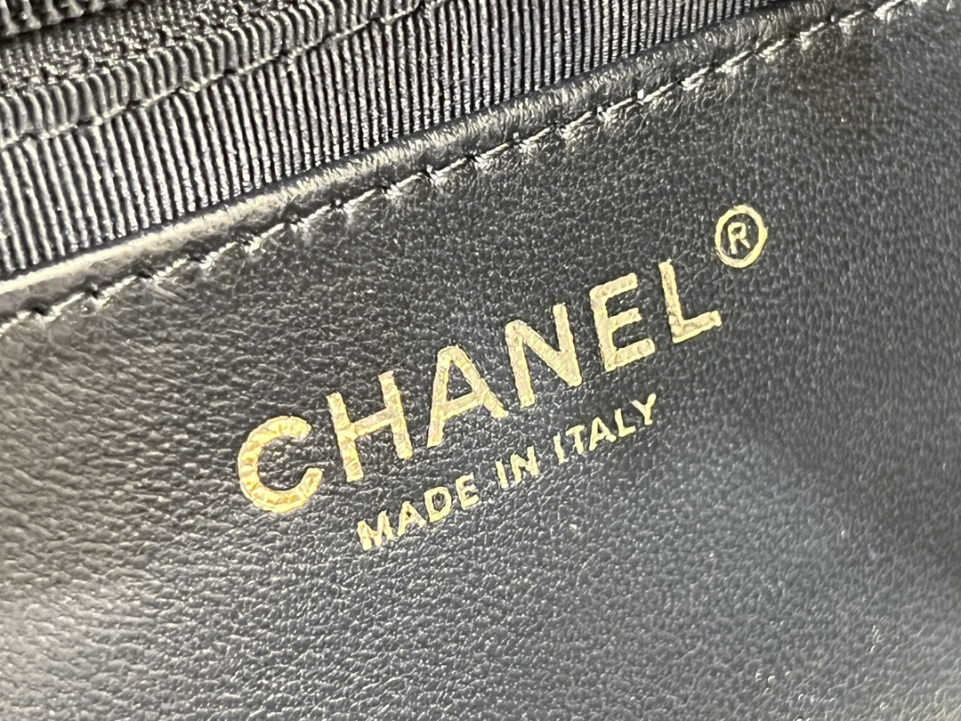 Chanel Maxi Hobo Black